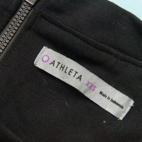 Athleta En Route Black Short Sleeve Scuba Stretch Knit Skater Dress Size XXS - Picture 5 of 7